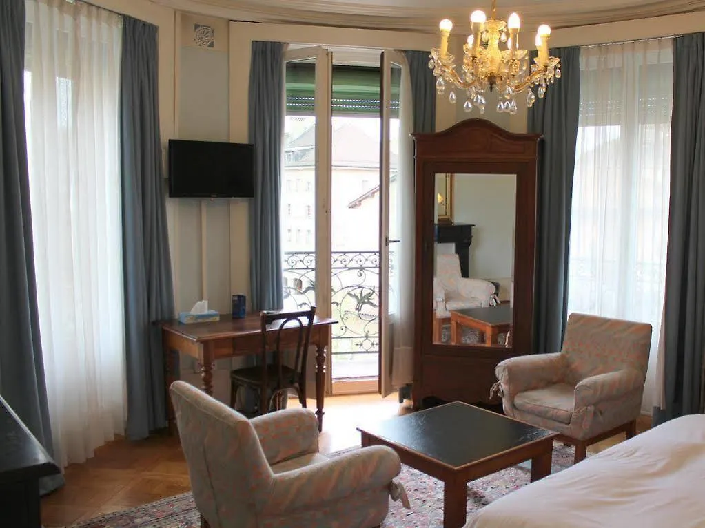 Hotel De Geneve 2*, Geneva